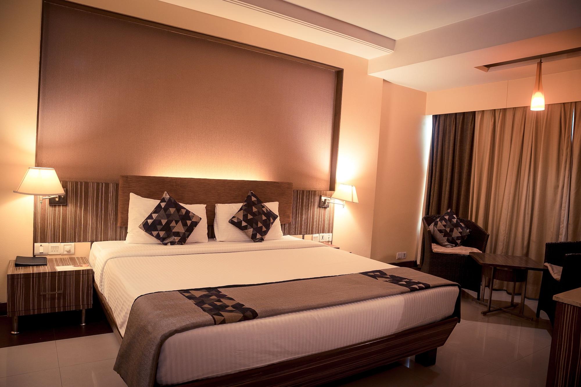 Kapila Business Hotel Pune Exterior foto