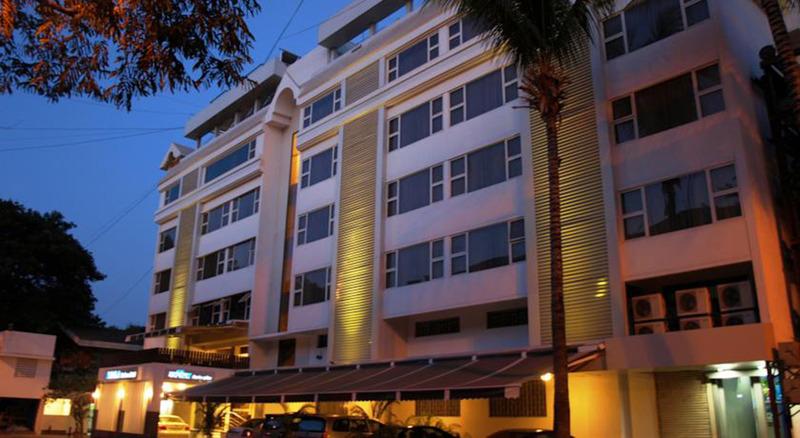 Kapila Business Hotel Pune Exterior foto